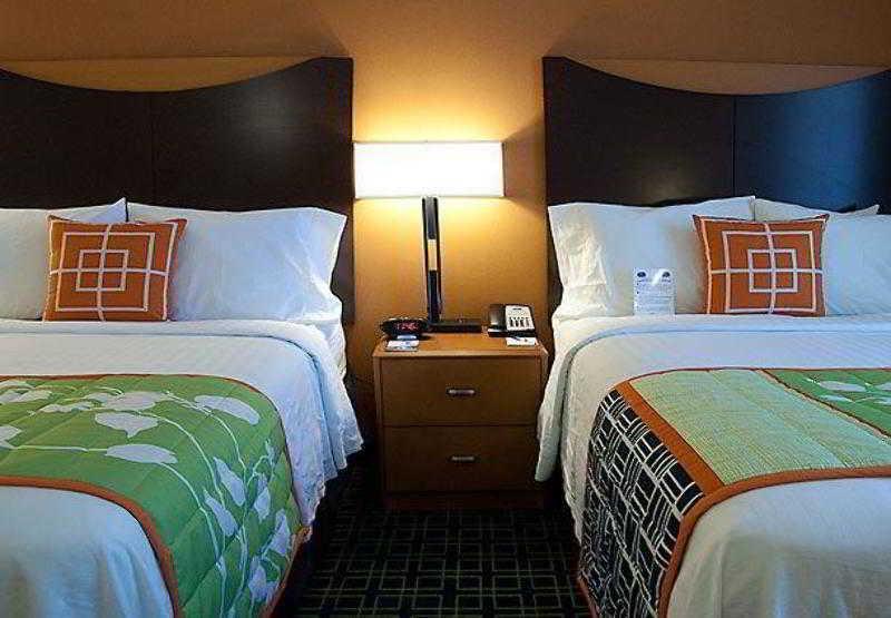 Fairfield Inn & Suites Tampa Fairgrounds/Casino Orient Park Eksteriør billede